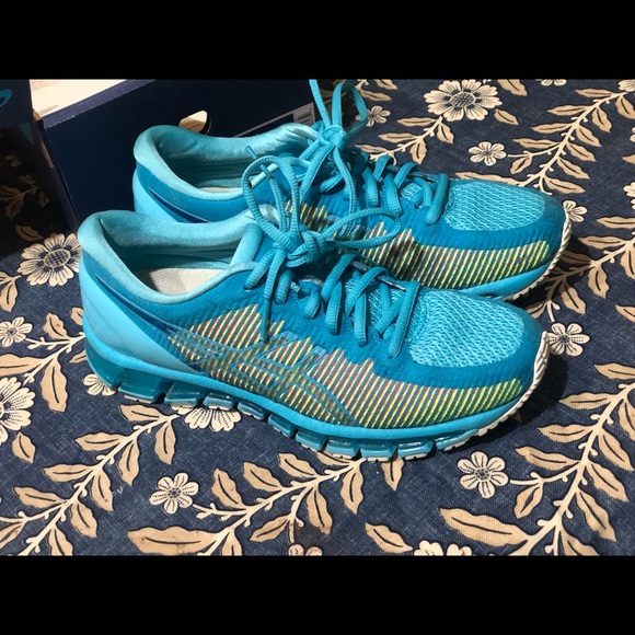 ASICS - Picture 5 of 8